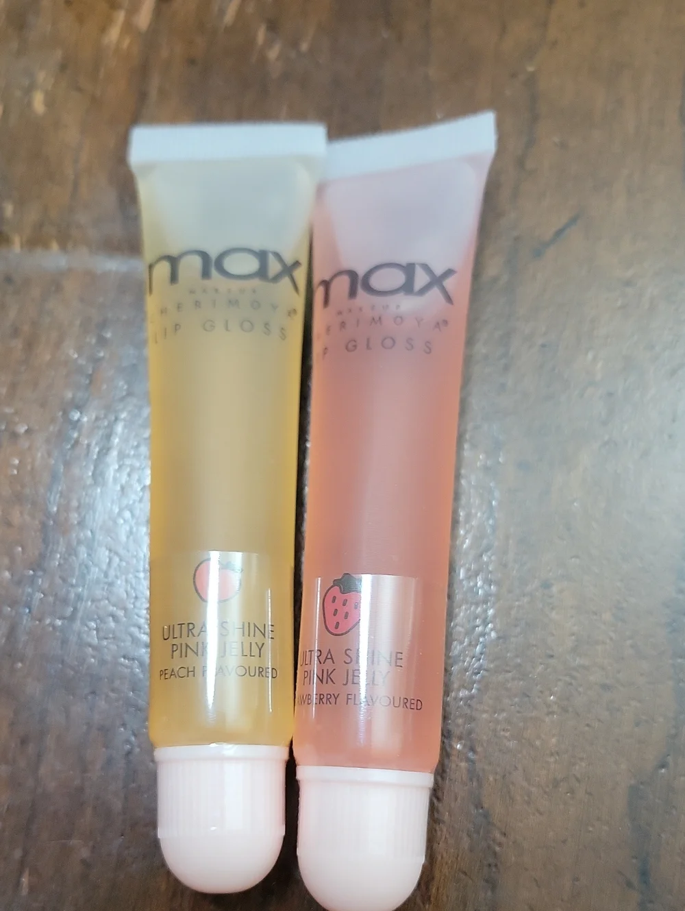 Cherimoya lip gloss Peach and strawberry